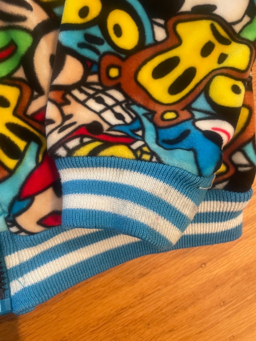 “BAPE Baby Milo & Friends” Zip-Up Jacket - Picture 2 of 8